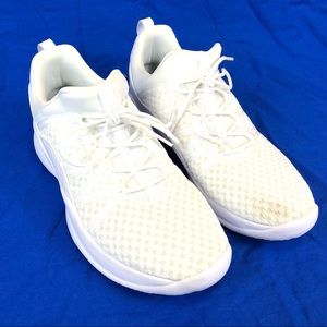 Jordan Kids Deca Fly GG White Size 6Y 844771-140